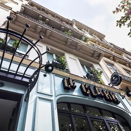 Le Clark Paris