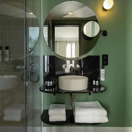 Le Clark Hotel Paris