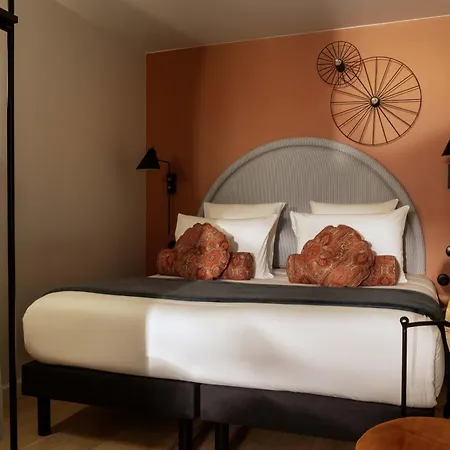 Le Clark Отель 4*
