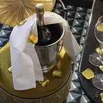 Le Clark 4* Párizs